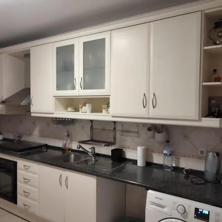 Apartament Alojamento *